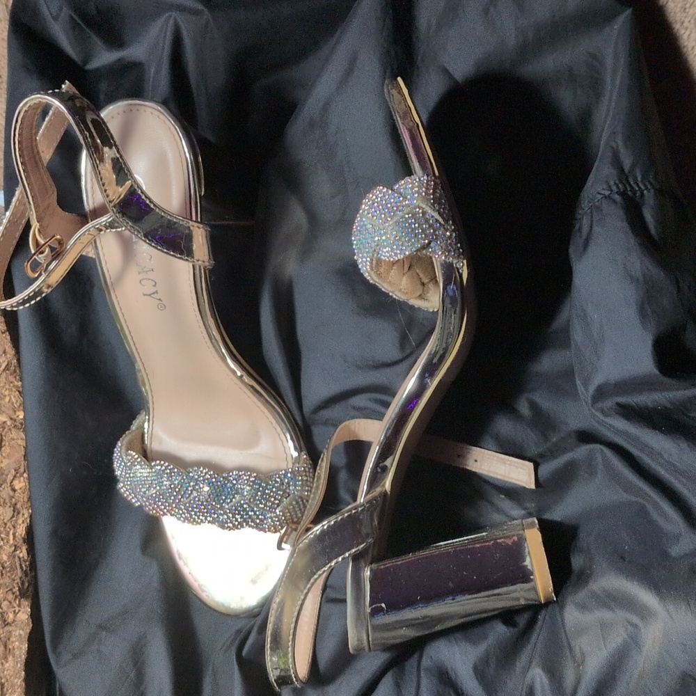 Gold Heels with Rhinestone Braid - Picture 3 of 4